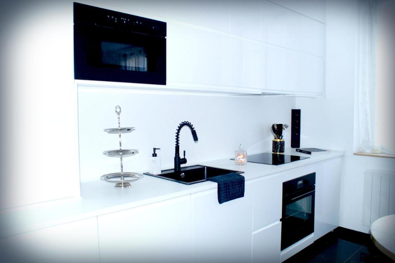 Le Venus - Privatif Balneo Sauna Apartment Dijon