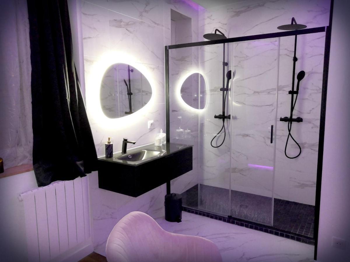 Le Venus - Privatif Balneo Sauna Apartment